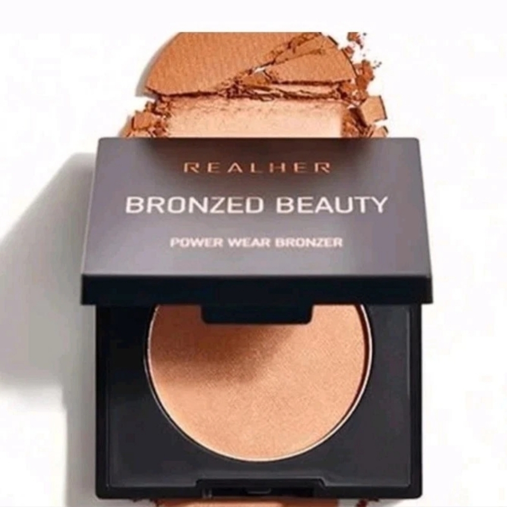 RealHer Bronzed Beauty Power Wear Bronzer - Warm Tan